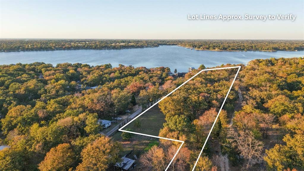 6001 Melba Drive, Malakoff, TX 75148 No known restrictions—ideal for multiple homes or livestock.