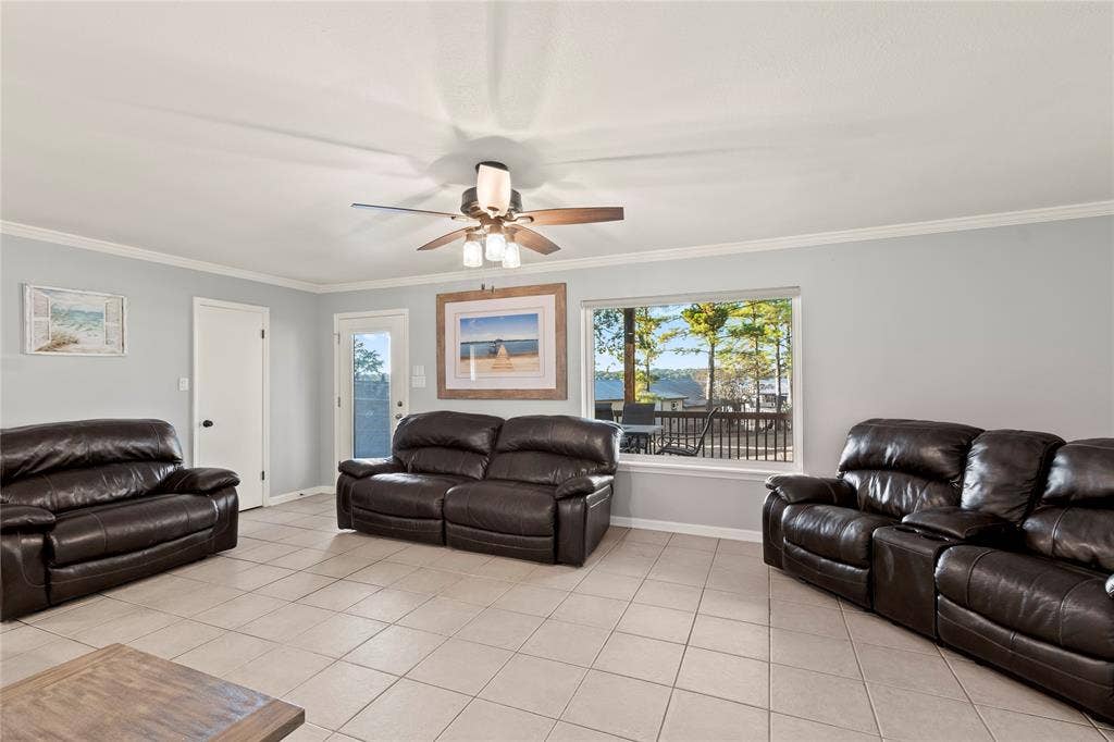 6001 Melba Drive, Malakoff, TX 75148 Freshly painted interior—light and inviting feel