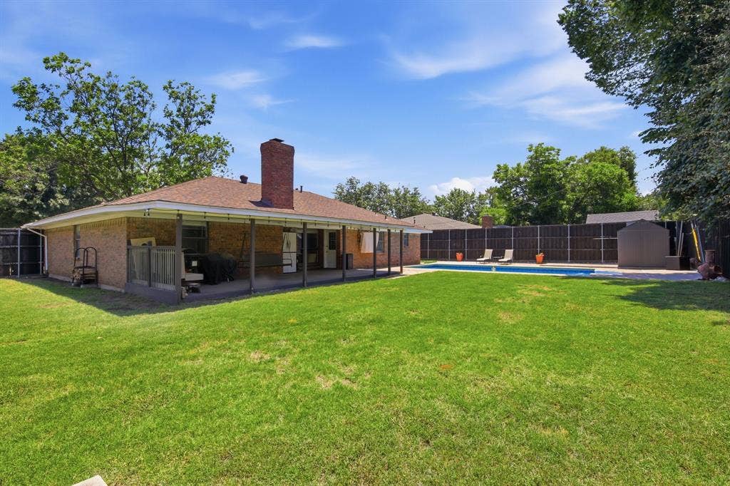 1211 Meadowview Drive, Euless, TX 76039 1211 Meadowview Drive, Euless, TX 76039