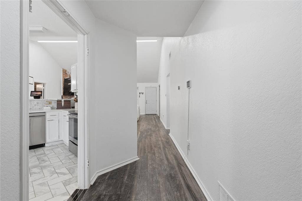933 Purcell Drive, Plano, TX 75025 933 Purcell Drive, Plano, TX 75025