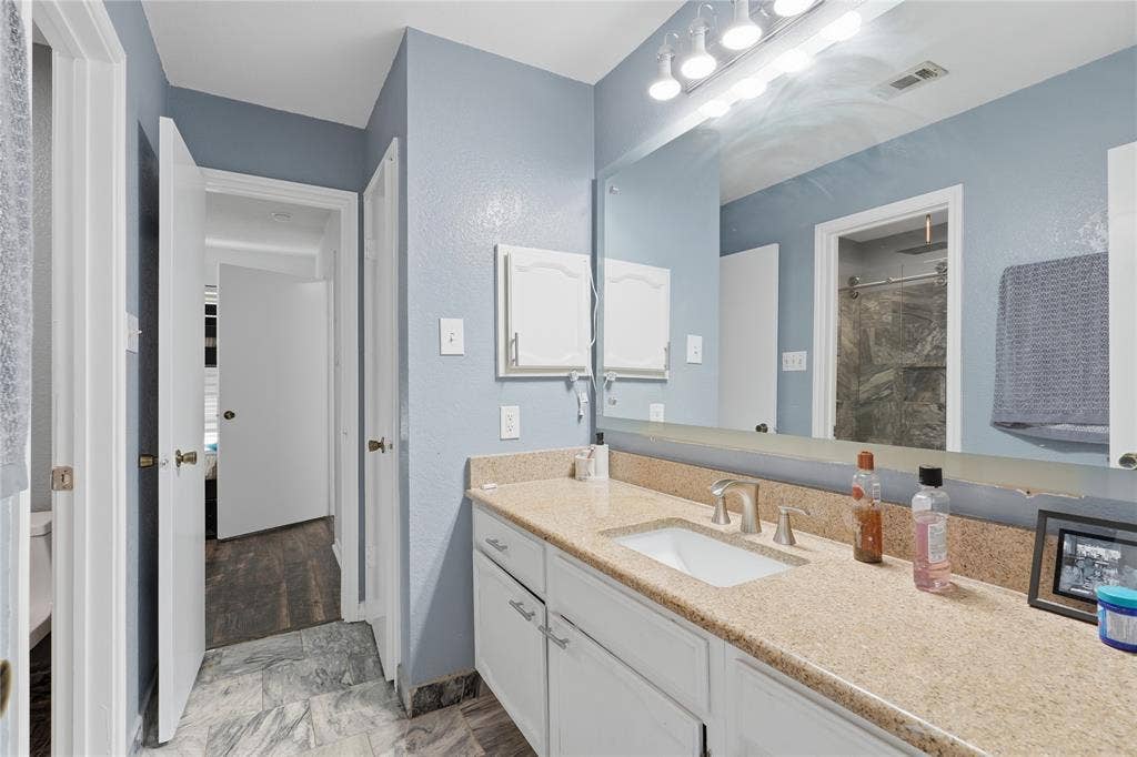 933 Purcell Drive, Plano, TX 75025 933 Purcell Drive, Plano, TX 75025