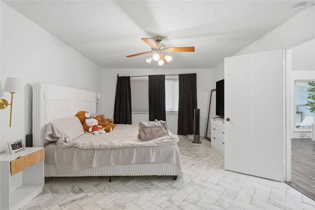 933 Purcell Drive, Plano, TX 75025 933 Purcell Drive, Plano, TX 75025