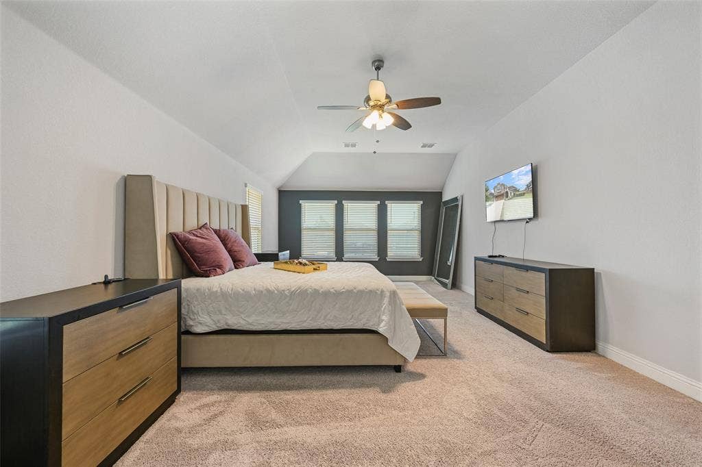 933 Vista Lane, DeSoto, TX 75115 933 Vista Lane, DeSoto, TX 75115