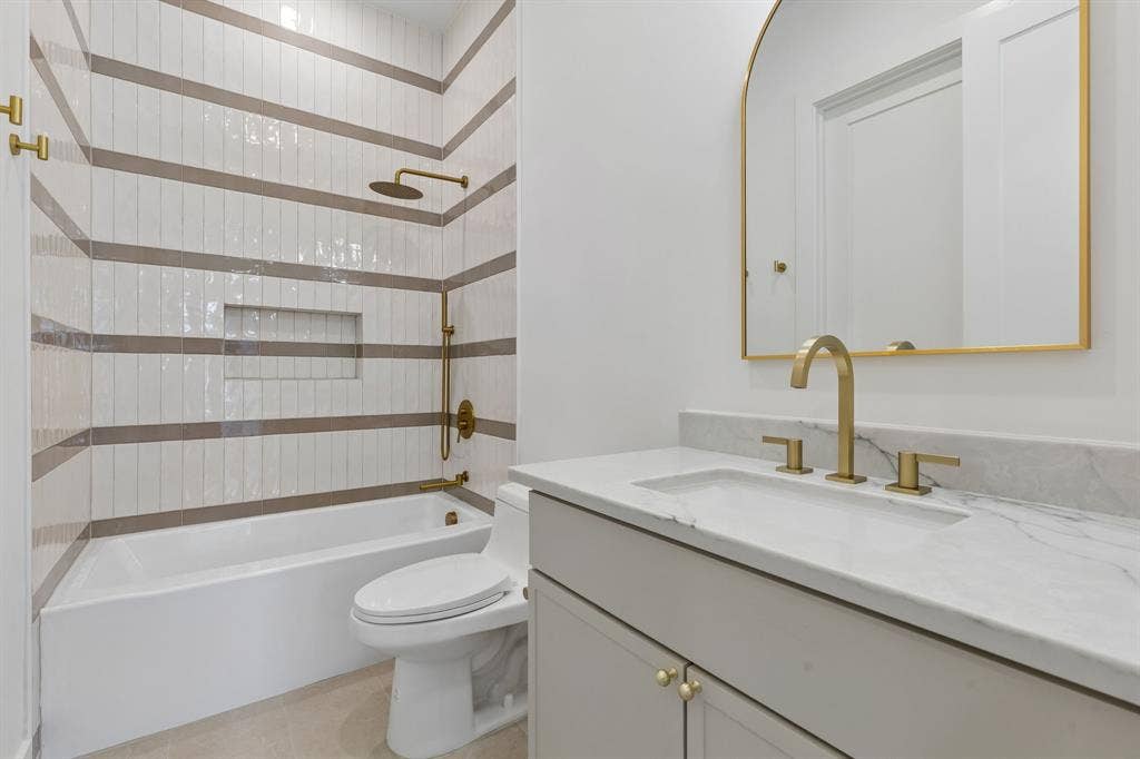 6402 Kenwood Avenue, Dallas, TX 75214 6402 Kenwood Avenue, Dallas, TX 75214