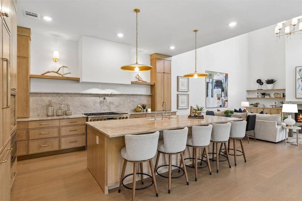 6402 Kenwood Avenue, Dallas, TX 75214 6402 Kenwood Avenue, Dallas, TX 75214