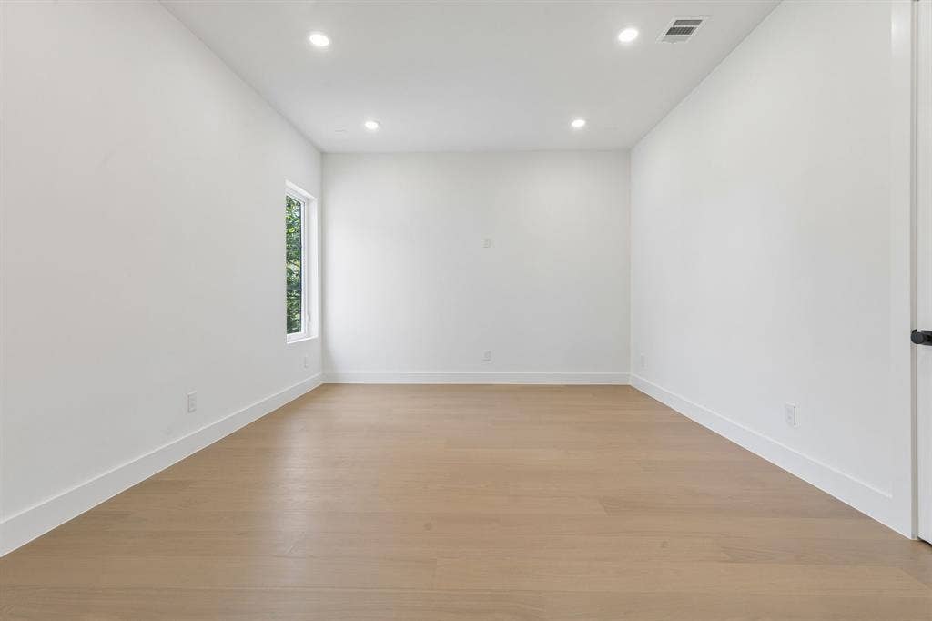 6402 Kenwood Avenue, Dallas, TX 75214 6402 Kenwood Avenue, Dallas, TX 75214