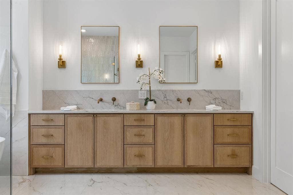 6402 Kenwood Avenue, Dallas, TX 75214 6402 Kenwood Avenue, Dallas, TX 75214