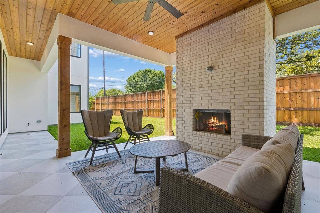 6402 Kenwood Avenue, Dallas, TX 75214 6402 Kenwood Avenue, Dallas, TX 75214