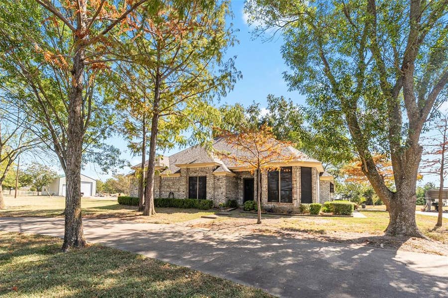 Property photo for 1199 Cedar Lane, Kaufman, TX