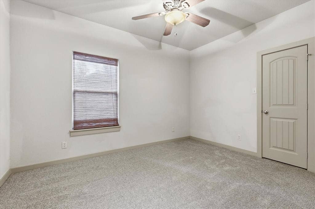 413 Collins Street, Argyle, TX 76226 Upstairs Bedroom 2