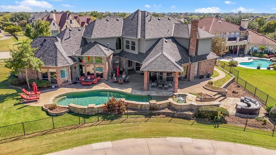 Property photo for 2021 Kings Pass, Heath, TX