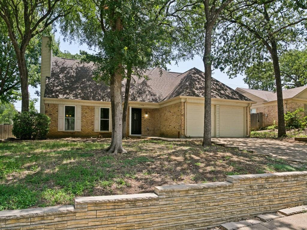 1706 Acorn Drive, Euless, TX 76039 1706 Acorn Drive, Euless, TX 76039