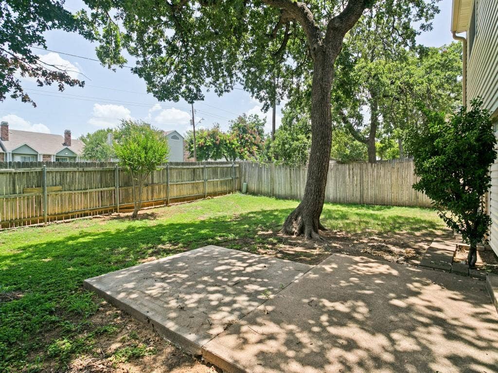 1706 Acorn Drive, Euless, TX 76039 1706 Acorn Drive, Euless, TX 76039