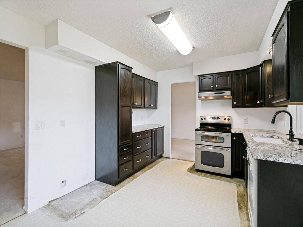 1706 Acorn Drive, Euless, TX 76039 1706 Acorn Drive, Euless, TX 76039