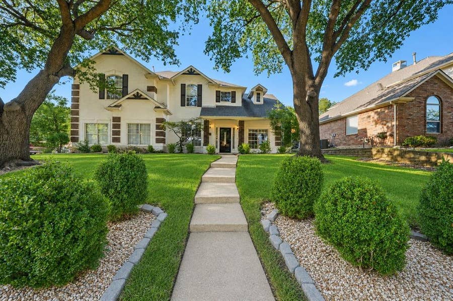 Property photo for 1905 Lakeway Drive, Rowlett, TX
