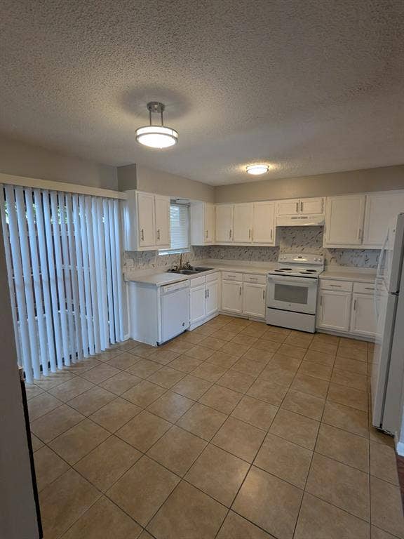 514 E Belt Line Road, #B13, DeSoto, TX 75115 514 E Belt Line Road, #B13, DeSoto, TX 75115