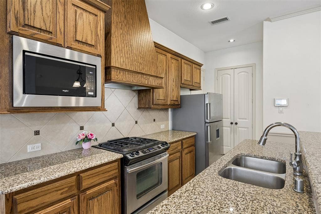 5004 Province Place, Irving, TX 75038