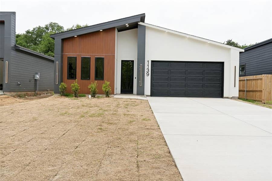 Property photo for 1139 Riverwood Road, Dallas, TX