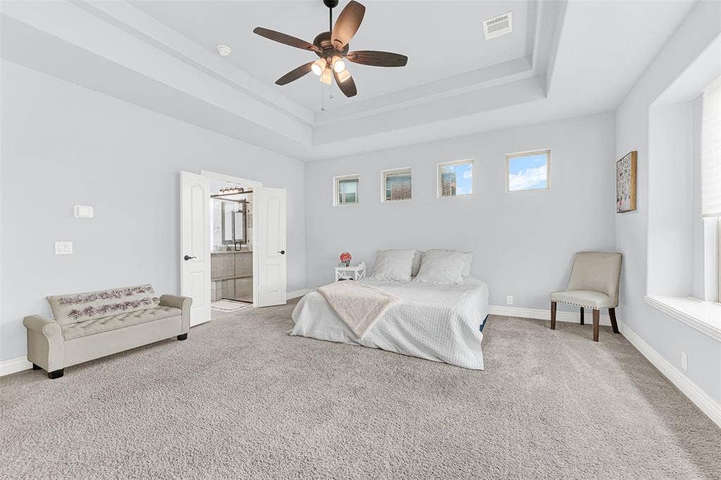 2413 Turning Leaf Lane, Midlothian, TX 76065