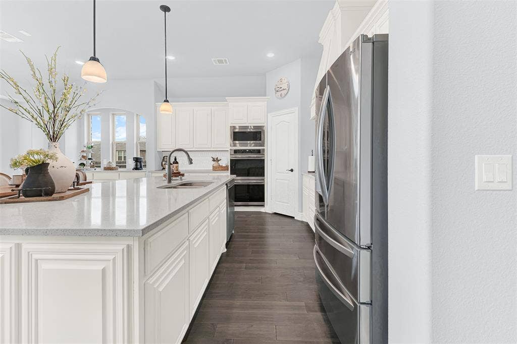 2413 Turning Leaf Lane, Midlothian, TX 76065