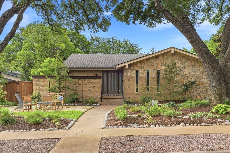 Property photo for 10118 Medlock Drive, Dallas, TX
