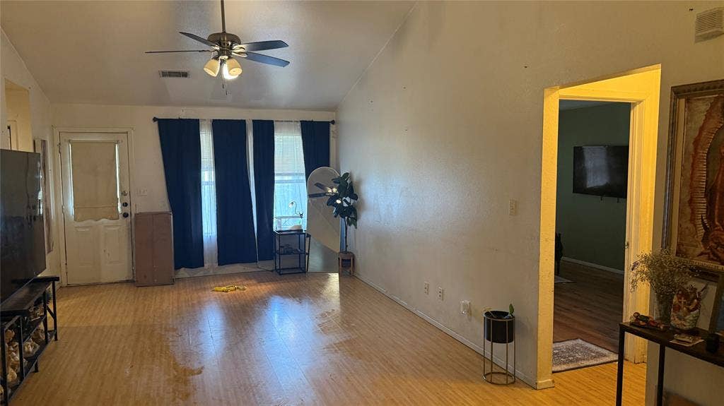2330 John Mccoy Drive, Dallas, TX 75227 2330 John Mccoy Drive, Dallas, TX 75227