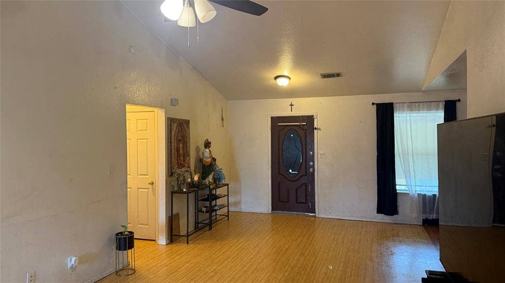 2330 John Mccoy Drive, Dallas, TX 75227 2330 John Mccoy Drive, Dallas, TX 75227