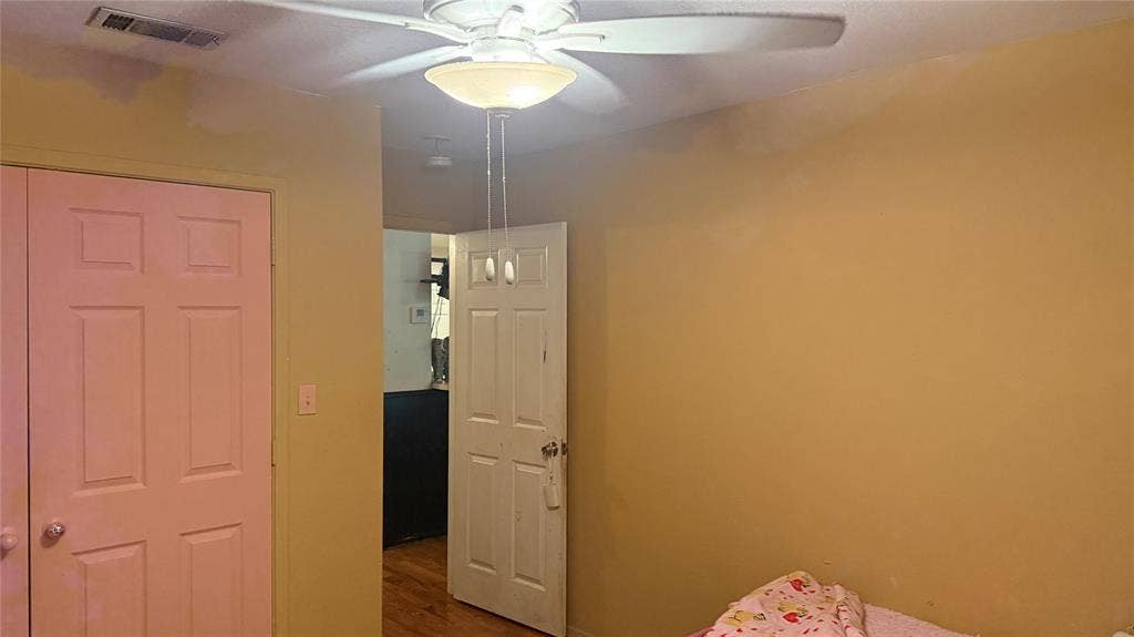 2330 John Mccoy Drive, Dallas, TX 75227 2330 John Mccoy Drive, Dallas, TX 75227