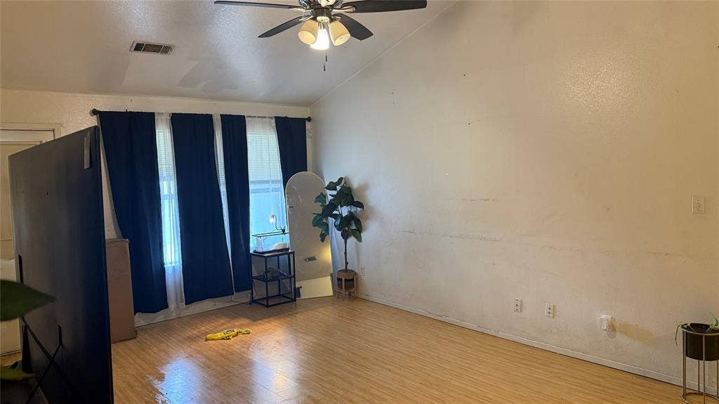 2330 John Mccoy Drive, Dallas, TX 75227 2330 John Mccoy Drive, Dallas, TX 75227