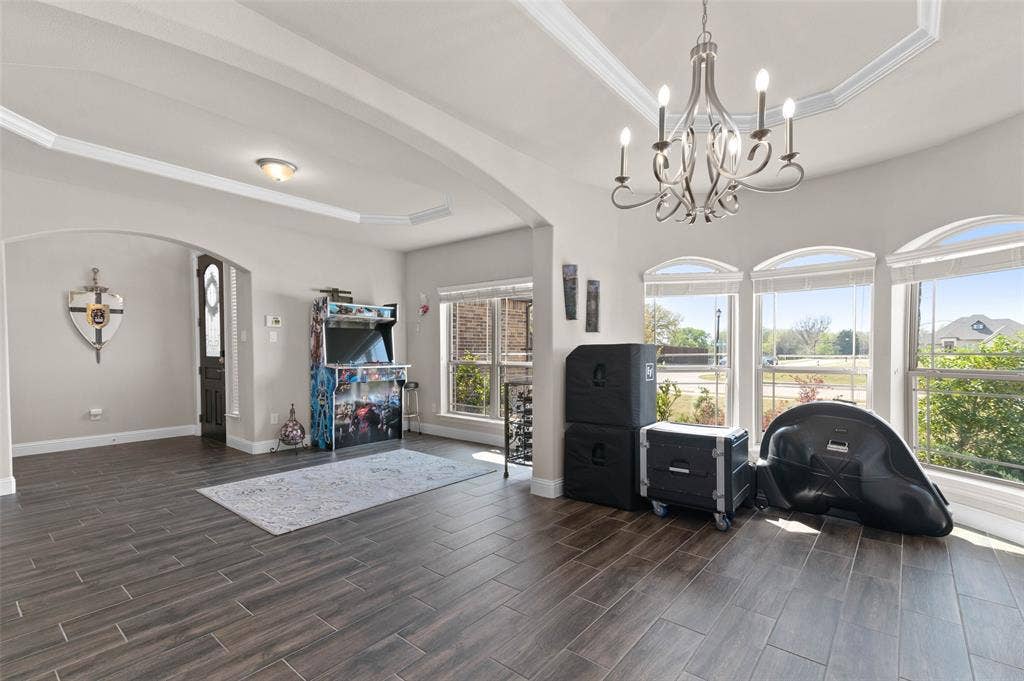 800 Beckington Drive, Shady Shores, TX 76208 Amazing Living and Dining area for lots of entertaining!