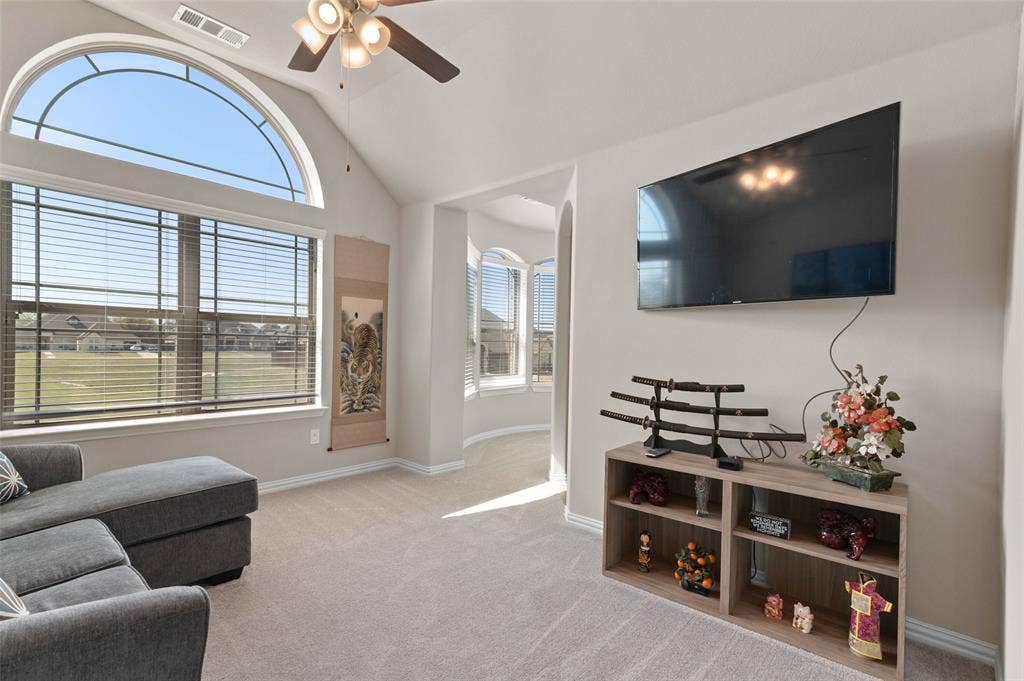 800 Beckington Drive, Shady Shores, TX 76208 Bedroom used as a separate Living attached to a Jack and Jill bathroom!