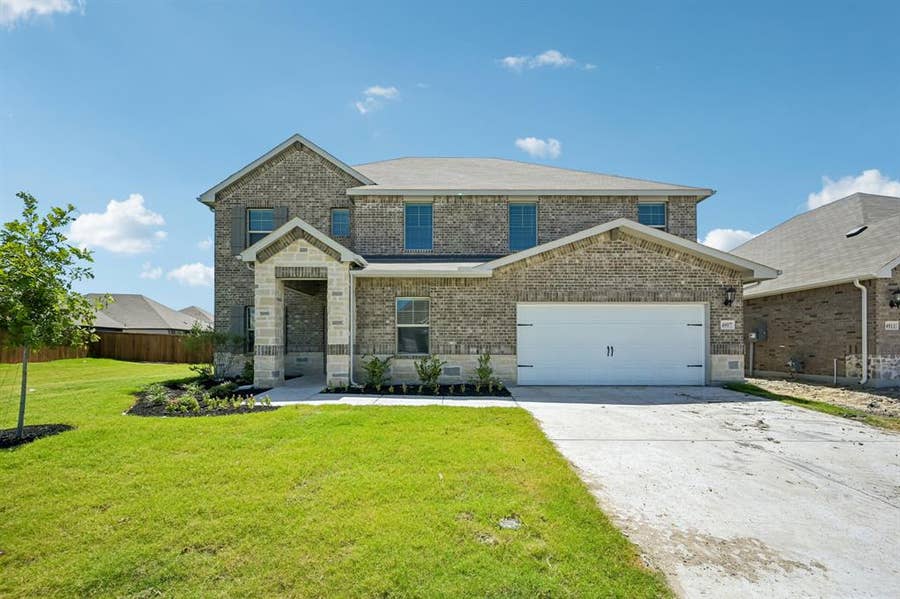Property photo for 4007 Benbrook Drive, Farmersville, TX