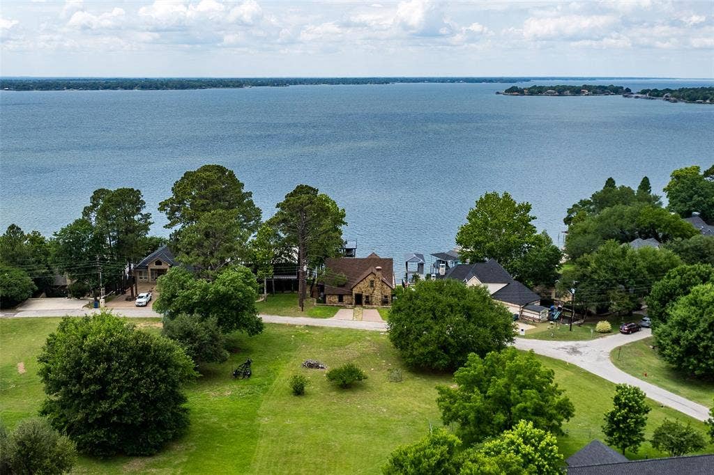 143 Shoreline Drive, Star Harbor, TX 75148 143 Shoreline Drive, Star Harbor, TX 75148