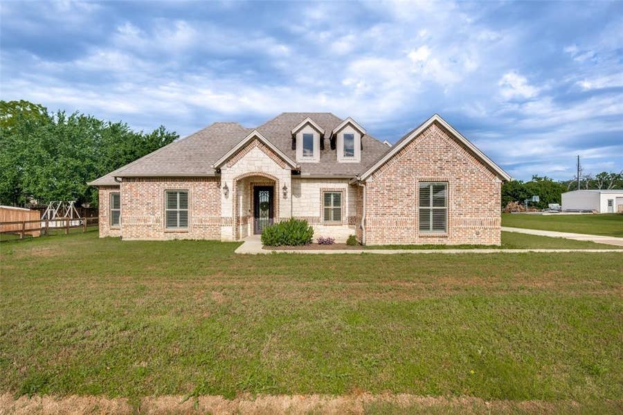 Property photo for 444 Ben Boyd Road, Argyle, TX