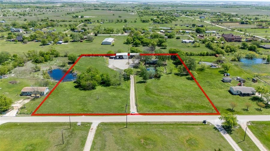 Property photo for 14260 Warbler Lane, Haslet, TX