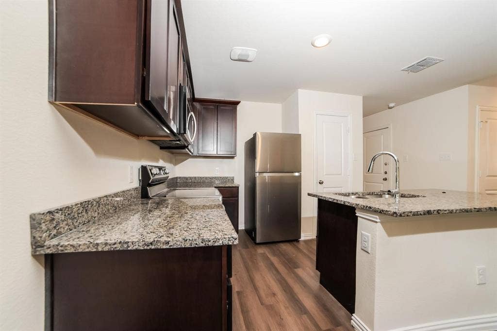 823 Dawson Street, Waco, TX 76704 823 Dawson Street, Waco, TX 76704