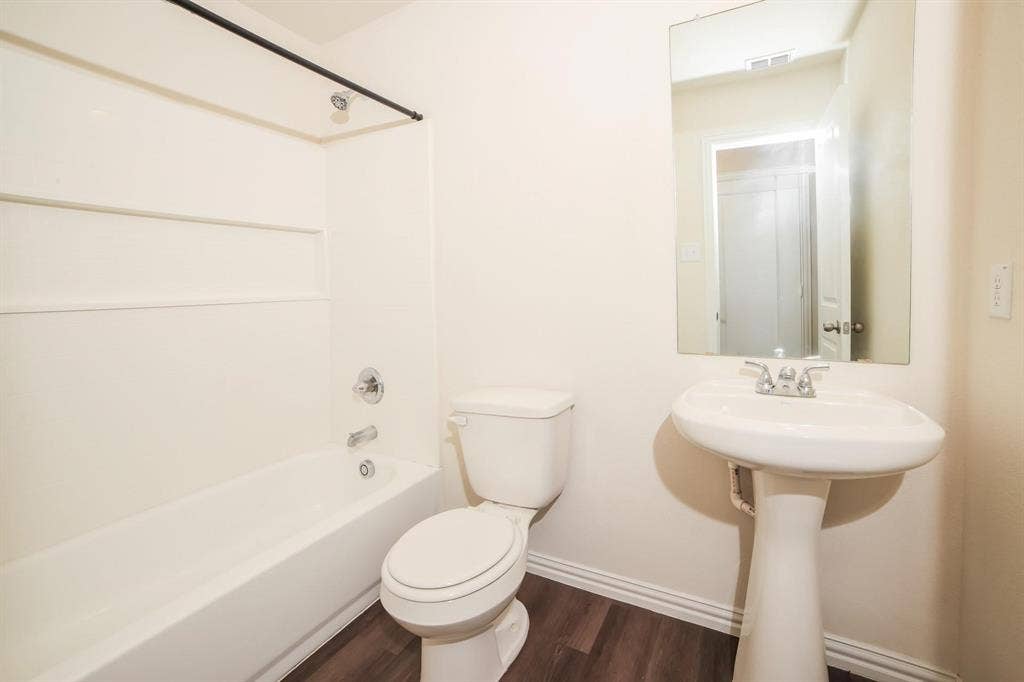823 Dawson Street, Waco, TX 76704 823 Dawson Street, Waco, TX 76704