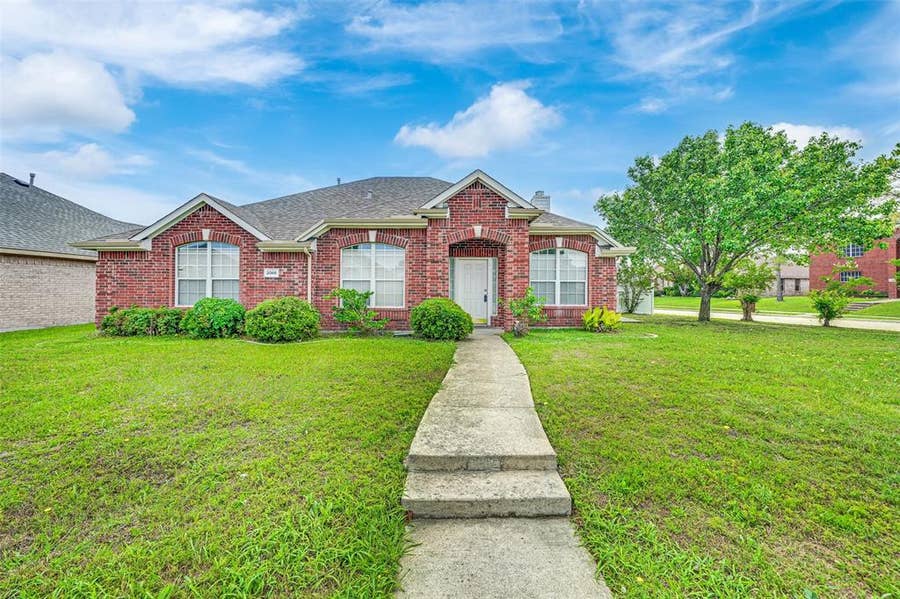 Property photo for 2068 Pecan Creek Drive, Mesquite, TX