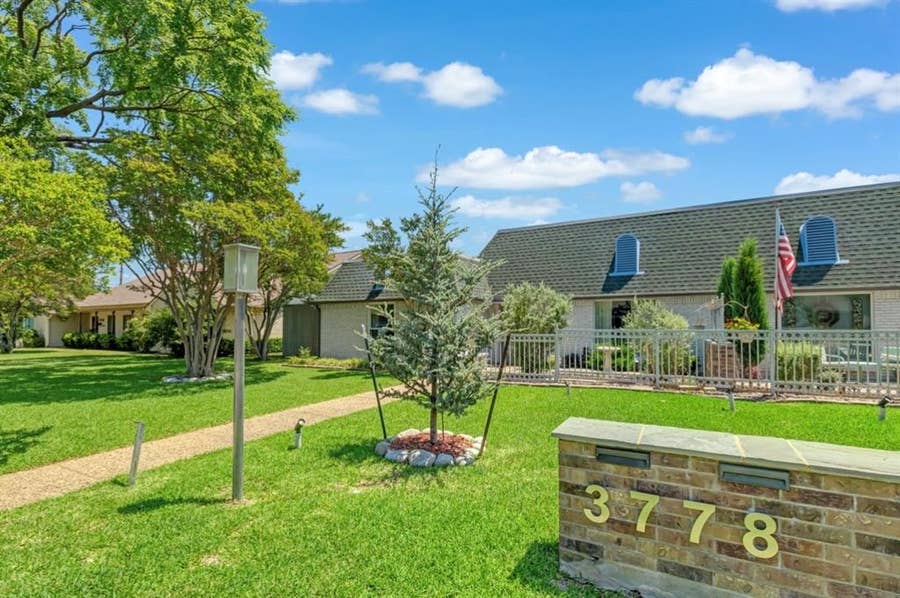 Property photo for 3778 Weeburn Drive, Dallas, TX