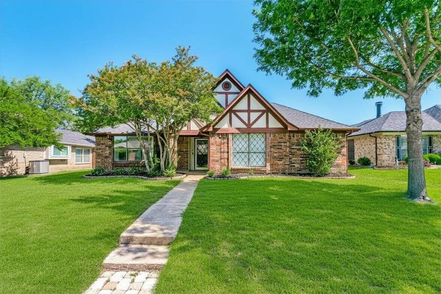 Property photo for 1311 Marigold Drive, Allen, TX
