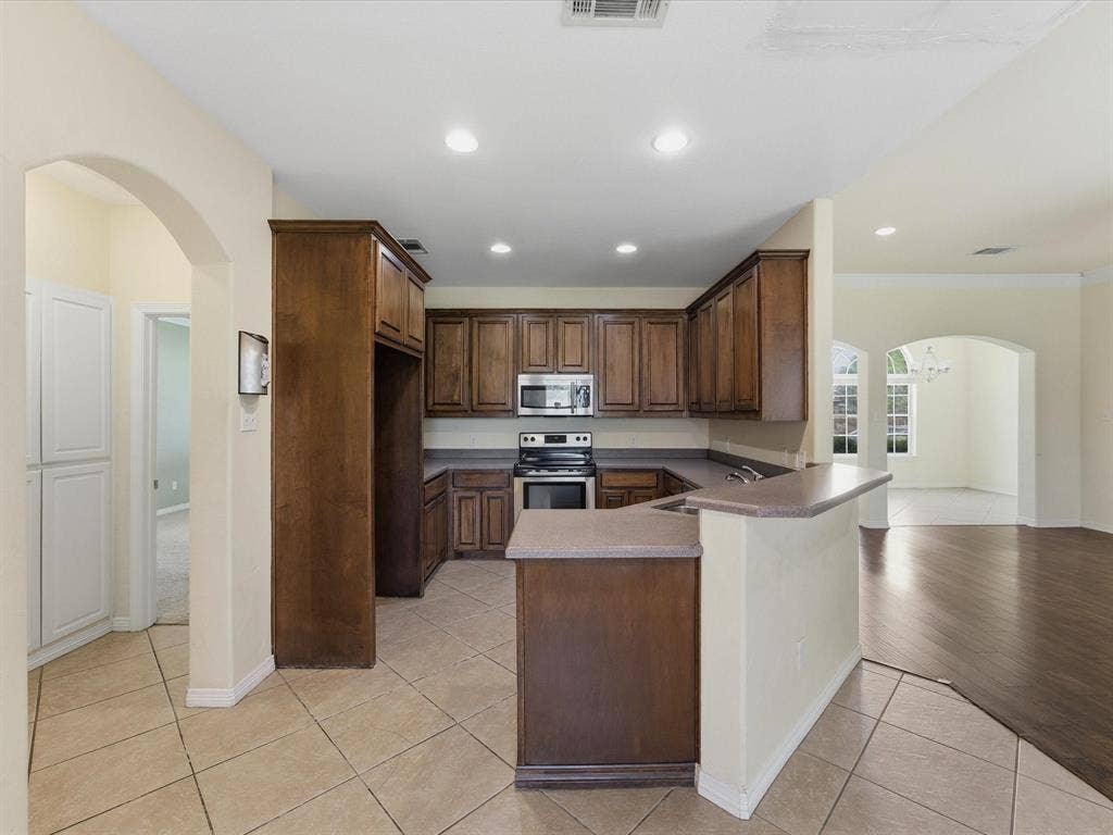 208 Red Wolf Lane, Red Oak, TX 75154 208 Red Wolf Lane, Red Oak, TX 75154