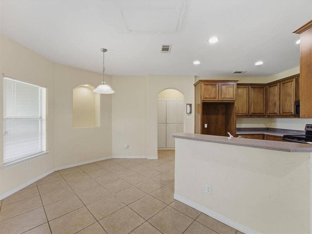 208 Red Wolf Lane, Red Oak, TX 75154 208 Red Wolf Lane, Red Oak, TX 75154