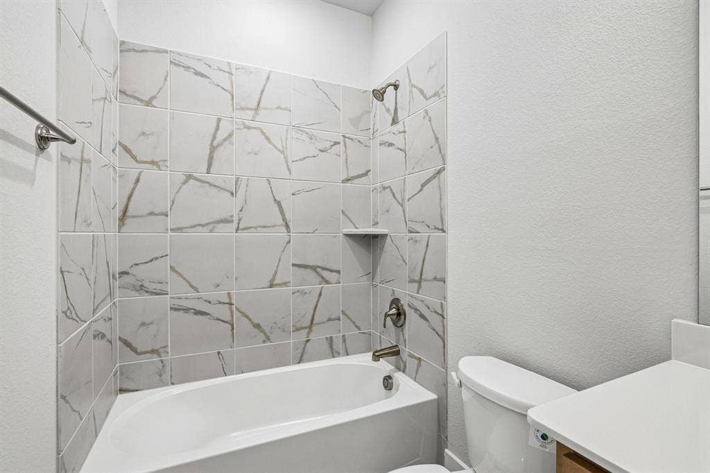 2604 Gladewater Road, Celina, TX 75009 2604 Gladewater Road, Celina, TX 75009