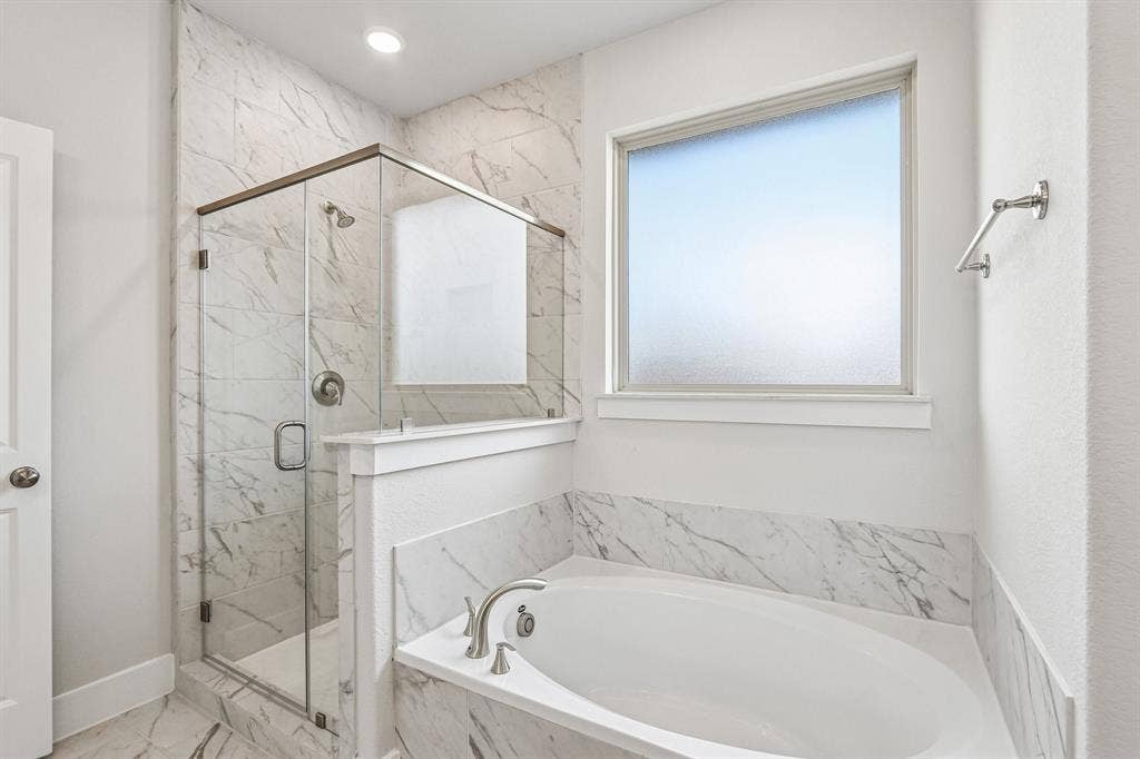 2604 Gladewater Road, Celina, TX 75009 2604 Gladewater Road, Celina, TX 75009