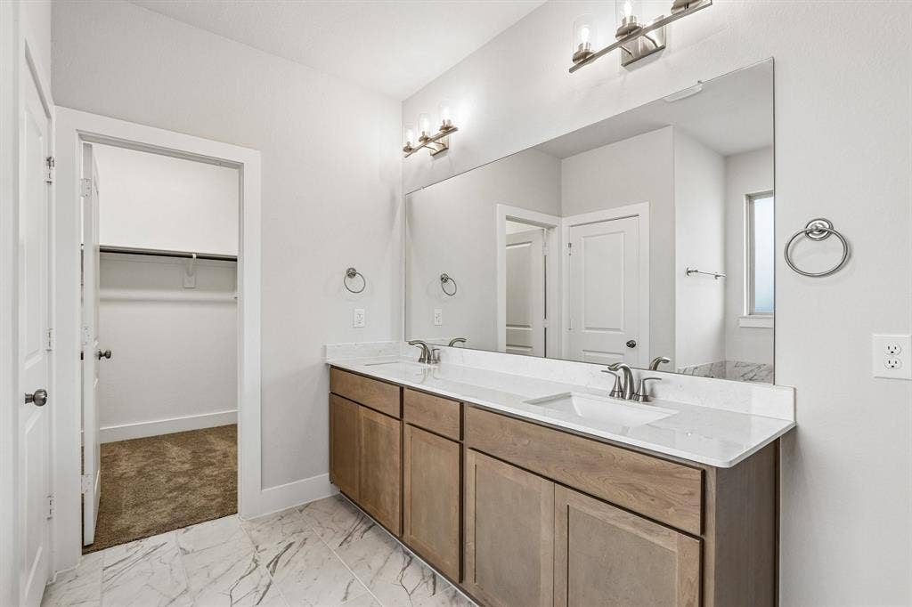 2604 Gladewater Road, Celina, TX 75009 2604 Gladewater Road, Celina, TX 75009