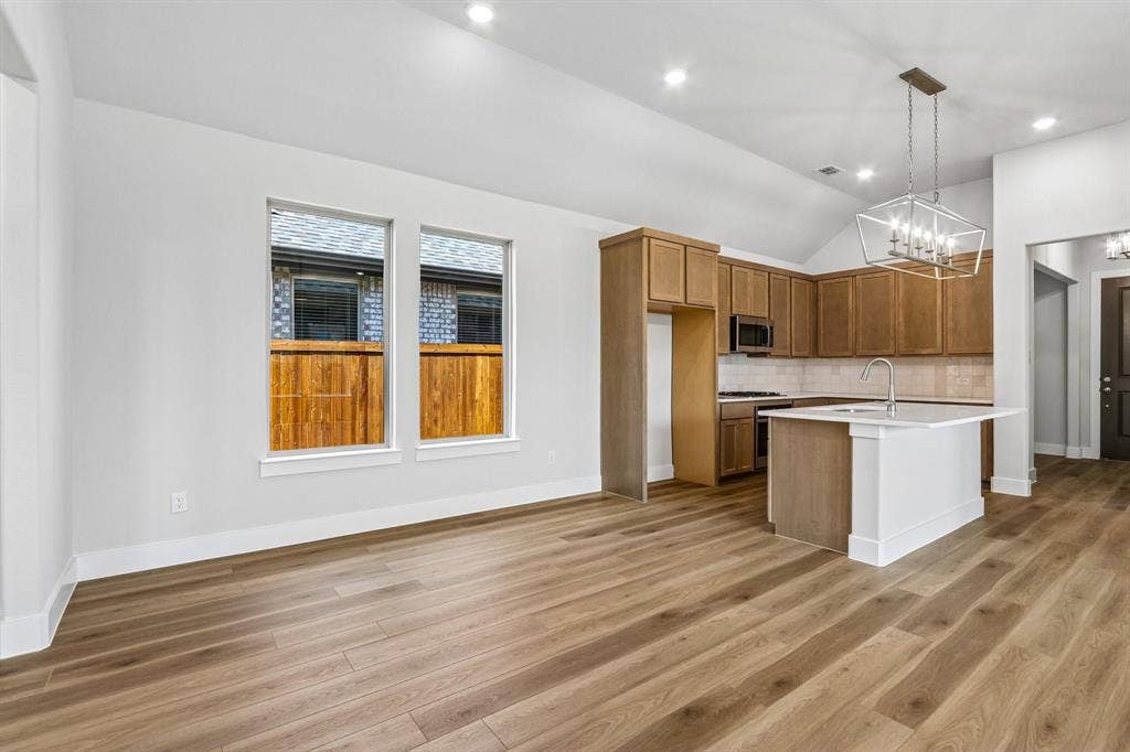 2604 Gladewater Road, Celina, TX 75009 2604 Gladewater Road, Celina, TX 75009