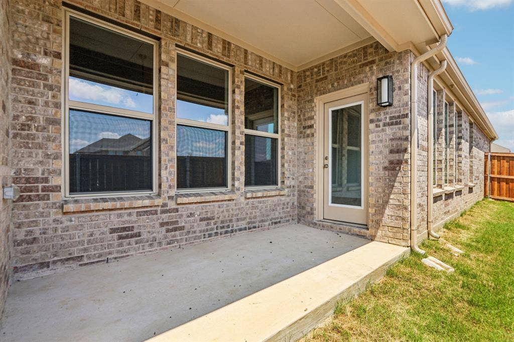 2604 Gladewater Road, Celina, TX 75009 2604 Gladewater Road, Celina, TX 75009