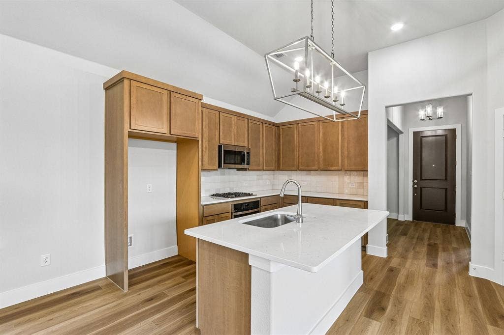 2604 Gladewater Road, Celina, TX 75009 2604 Gladewater Road, Celina, TX 75009