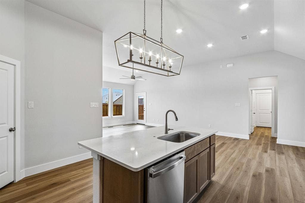 2604 Gladewater Road, Celina, TX 75009 2604 Gladewater Road, Celina, TX 75009