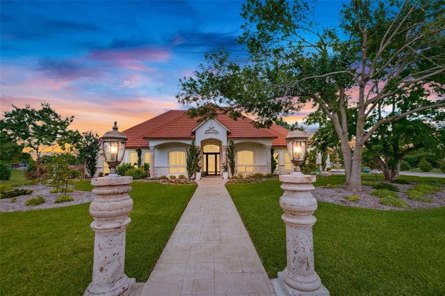Property photo for 3504 Flintstone Drive, Plano, TX